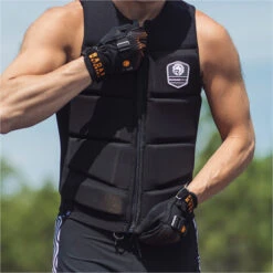 Radar Hydro-A Gloves -Marine Sports Gear 202320Radar20Hydro A20Gloves2022505320 20Matte20Black20Lifestyle.2000x2000