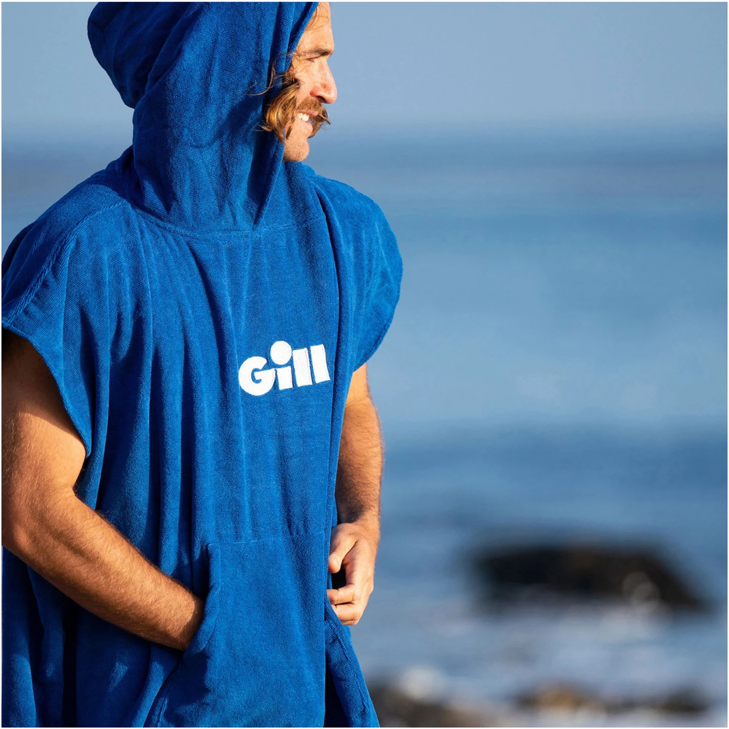 GILL Hooded Towel Changing Robe / Poncho 5 GILL Hooded Towel Changing Robe / Poncho - Image 3