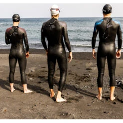 ORCA Womens Athlex Float Swim Wetsuit -Marine Sports Gear 40834 202320Orca20Womens20Athlex20Float20Swim20Wetsuit20MN56TT4420 20Red20Buoyancy20Lifestyle202.2000x2000