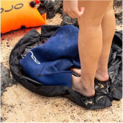 ORCA Swim Changing Mat 9 ORCA Swim Changing Mat -Marine Sports Gear 40849 202320Orca20Swim20Changing20Mat20MAZATT01t20 20Black20Lifestyle201.2000x2000