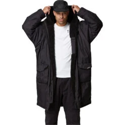 Mystic Dark Tech Series Explore 2.0 Poncho -Marine Sports Gear 41714 202220Mystic20DTS20Poncho20Explore2035018.23001520 20Black20Front20Close20Up.2000x2000