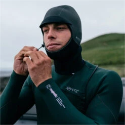 Mystic Roam 3mm Long Wetsuit Hood -Marine Sports Gear 42085 202320Mystic20Roam203mm20Long20Wetsuit20Hood2035016.23001820 20Black20Lifestyle201.2000x2000