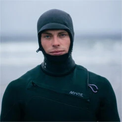 Mystic Supreme 3mm Wetsuit Hood -Marine Sports Gear 42086 202320Mystic20Supreme203mm20Wetsuit20Hood2035016.23001720 20Black20Lifestyle202.2000x2000