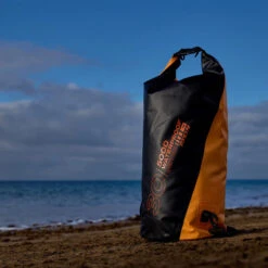 Zone3 10L 500D Waterproof Dry Bag -Marine Sports Gear 42820 202220Zone32030L20500D20Waterproof20Dry20Bag20SA22WPDB11320 20Orange2020Black203.2000x2000
