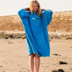 Organic Cotton Hooded Towel Change Robe V3 -Marine Sports Gear 44404 202320Dryrobe20Organic20Cotton20Hooded20Towel20Changing20Robe2020Poncho20DOCTV320 20Cobalt20Blue20Lifestyle.2000x2000