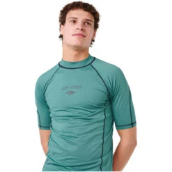 Rip Curl Mens Fade Out UPF Performance Short Sleeve Rash Vest -Marine Sports Gear 44686 202320Rip20Curl20Mens20Fade20Out20UPF20Performance20Short20Sleeve20Rash20Vest20145MRV20 20Washed20Green204.2000x2000