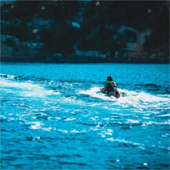 JOBE Slash Kneeboard -Marine Sports Gear 45207 202320Jobe20Slash20Kneeboard2025252200220 20Lime20Green20Lifestyle201.2000x2000