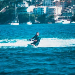JOBE Slash Kneeboard Package -Marine Sports Gear 45211 202320Jobe20Slash20Kneeboard20Package2025882200220 20Teal20Lifestyle202.2000x2000