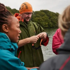 Red Paddle Co. Red Paddle Pro Change 2.0 Short Sleeve Change Robe -Marine Sports Gear 45262 202320Red20Paddle20Pro20Change202020Short20Sleeve20Change20Robe20002009006012220 20Parker20Green2020Lifestyle201.2000x2000