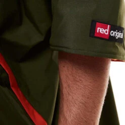 Red Paddle Co. Red Paddle Pro Change 2.0 Short Sleeve Change Robe -Marine Sports Gear 45262 202320Red20Paddle20Pro20Change202020Short20Sleeve20Change20Robe20002009006012220 20Parker20Green20Close20Up201.2000x2000
