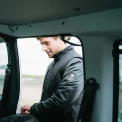 Mystic Mens Dark Tech Series Reversible Zip Thru Jacket -Marine Sports Gear 45915 202320Mystic20Mens20Dark20Tech20Series20Reversible20Zip20Thru20Jacket2035101.23010120 20Black205.2000x2000