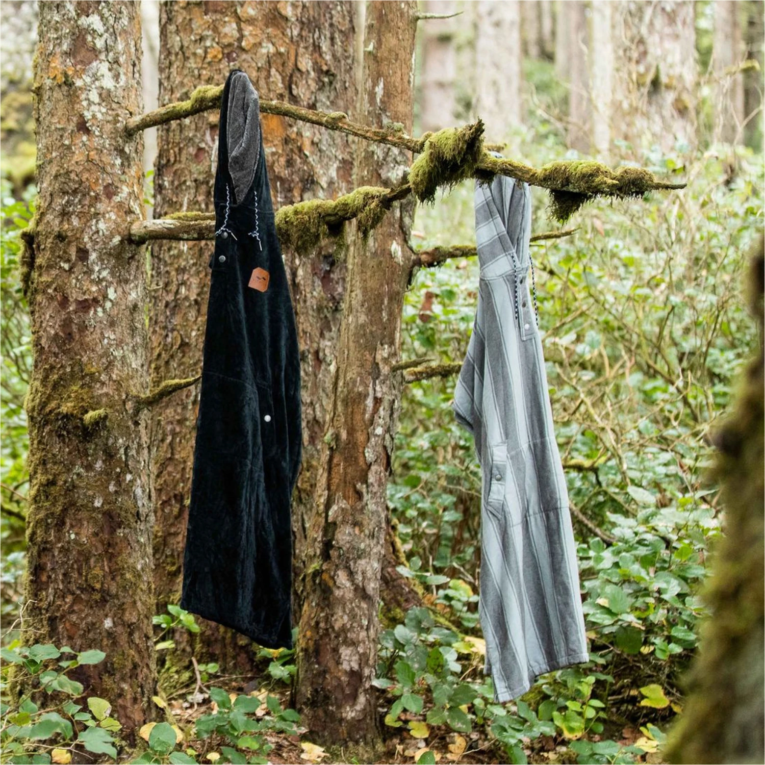 Slowtide The Digs Hooded Towel Change Robe / Poncho 10 Slowtide The Digs Hooded Towel Change Robe / Poncho - Image 8