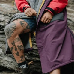 Red Paddle Co. Recovered EVO Pro Long Sleeve Change Robe / Poncho -Marine Sports Gear 46254 202420Red20Paddle20Co20EVO20Pro20Short20Sleeve20Change20Robe2020Poncho20002 009 00620 20Burgundy2020Pink2010.2000x2000