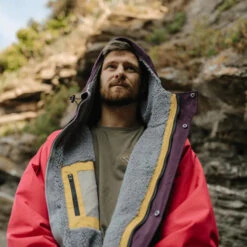 Red Paddle Co. Recovered EVO Pro Long Sleeve Change Robe / Poncho -Marine Sports Gear 46254 202420Red20Paddle20Co20EVO20Pro20Short20Sleeve20Change20Robe2020Poncho20002 009 00620 20Burgundy2020Pink208.2000x2000