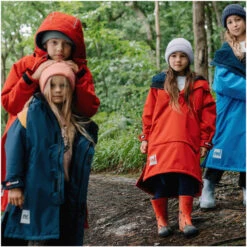 Red Paddle Co. Junior Dry Changing Poncho -Marine Sports Gear 46257 202420Red20Paddle20Co20Junior20Dry20Changing20Poncho200020090060120 20Red2010.2000x2000