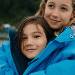 Red Paddle Co. Junior Dry Pro Change Robe / Poncho -Marine Sports Gear 46260 202420Red20Paddle20Co20Junior20Dry20Pro20Change20Robe2020Poncho2000200900601820 20Marine201.2000x2000