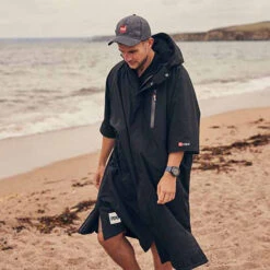 Red Paddle Co. Pro Evo X Short Sleeve Change Robe / Poncho -Marine Sports Gear 46263 202420Red20Paddle20Co20Pro20Evo20X20Short20Sleeve20Change20Robe2020Poncho2000200900620 20Stealth20207.2000x2000