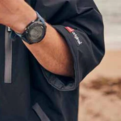 Red Paddle Co. Pro Evo X Short Sleeve Change Robe / Poncho -Marine Sports Gear 46263 202420Red20Paddle20Co20Pro20Evo20X20Short20Sleeve20Change20Robe2020Poncho2000200900620 20Stealth20Black201.2000x2000