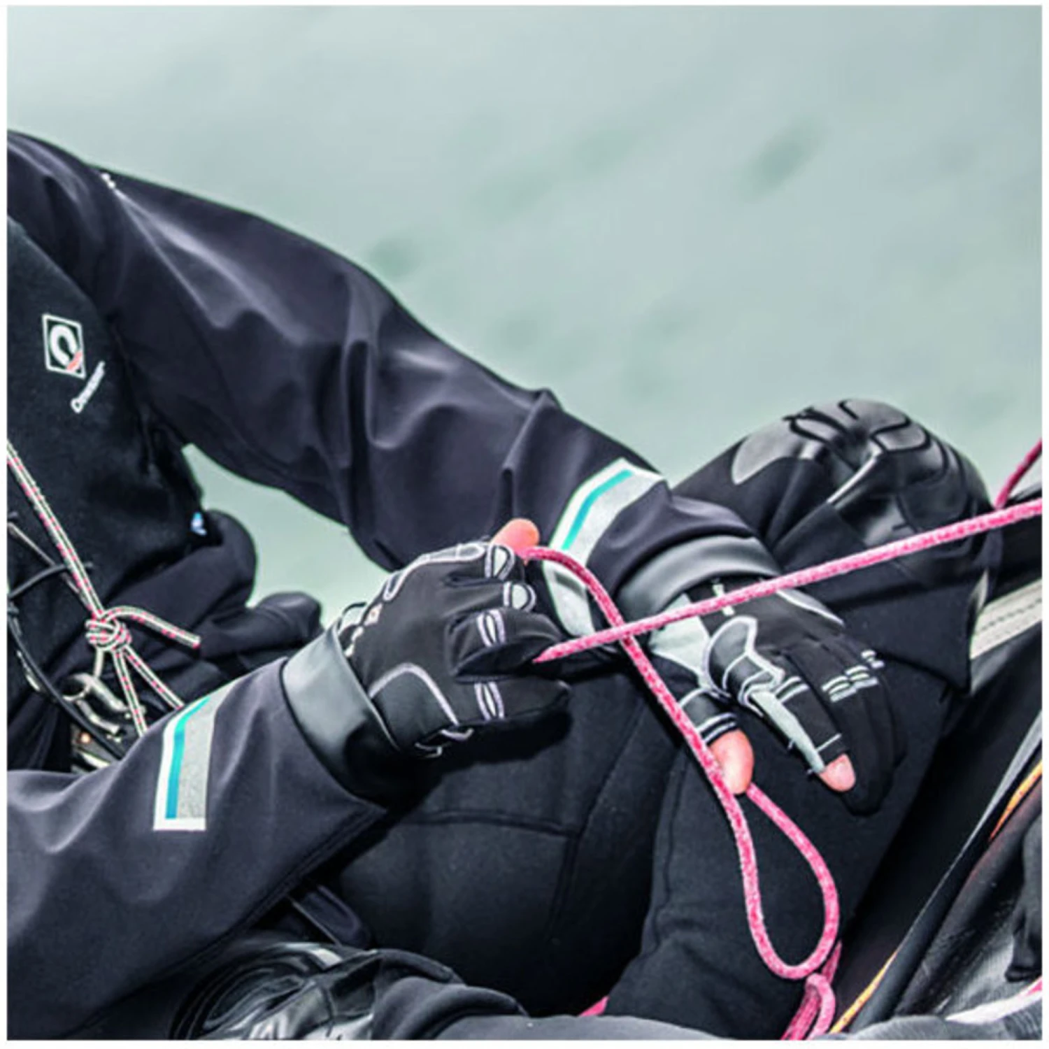 Crewsaver Long Three Finger Gloves 6 Crewsaver Long Three Finger Gloves - Image 4