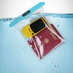 Fidlock Magnetic Maxi Dry Bag -Marine Sports Gear Dry20Bag20Maxi20M sized20magnetic20self sealing20bag20front.2000x2000