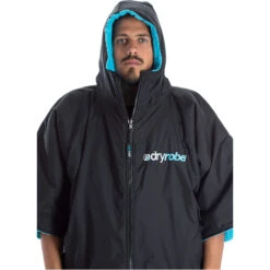 Advance Short Sleeve Changing Robe -Marine Sports Gear Dryrobe Advance Short Sleeve Premium Outdoor Change Robe DR100 Black Blue Hood.2000x2000
