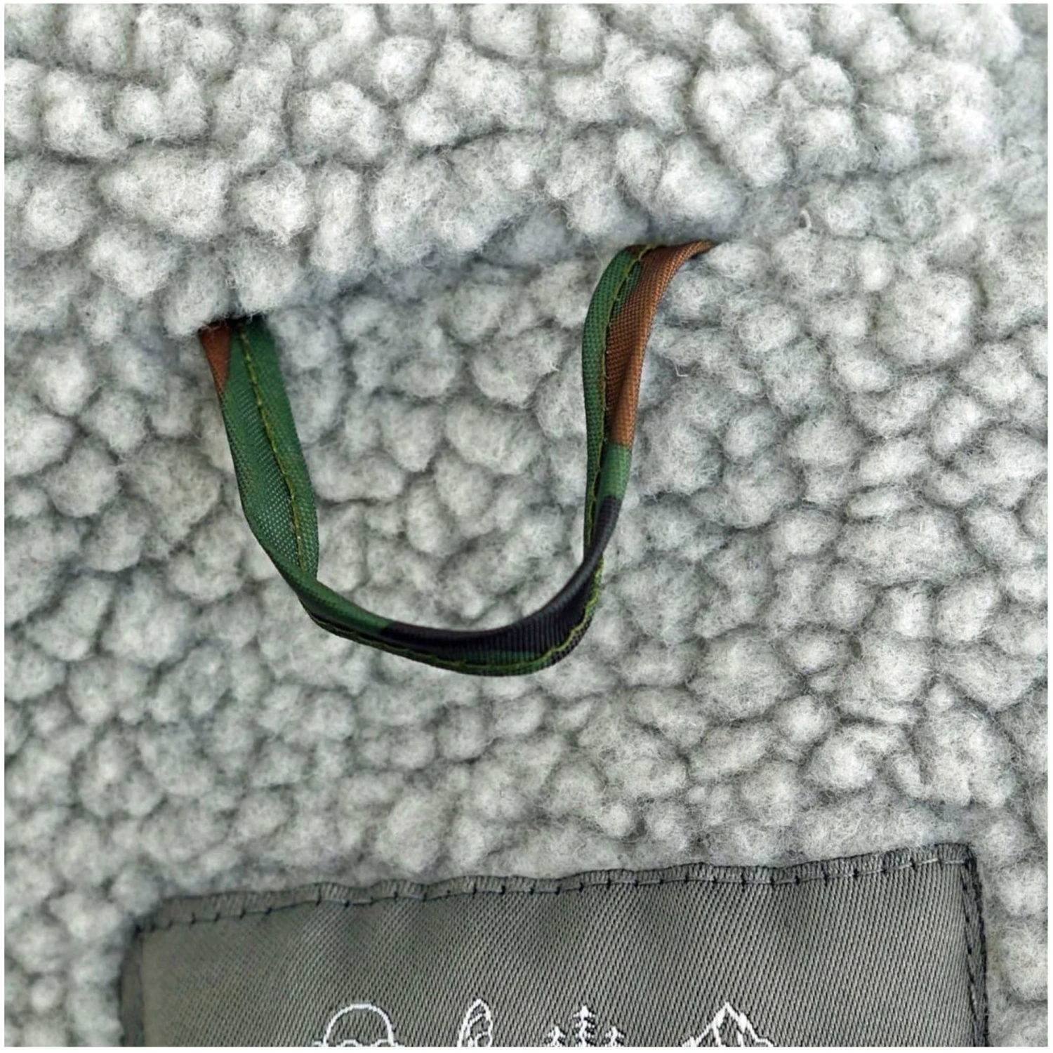 Northcore Beach Basha Sport Long Sleeve Changing Robe / Poncho 7 Northcore Beach Basha Sport Long Sleeve Changing Robe / Poncho - Image 5